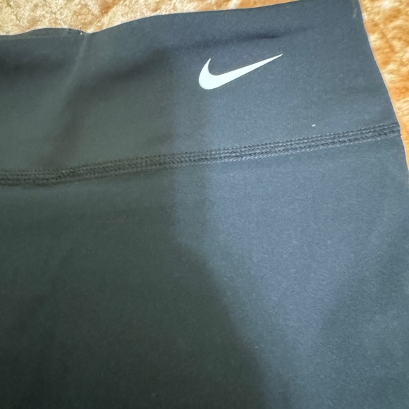 Girl’s Nike Tennis Skirt - Picture 2 of 5